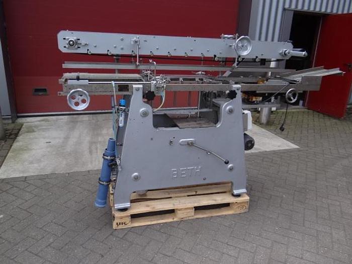 Used wet-glue Roll trough labeler for big diameter cans