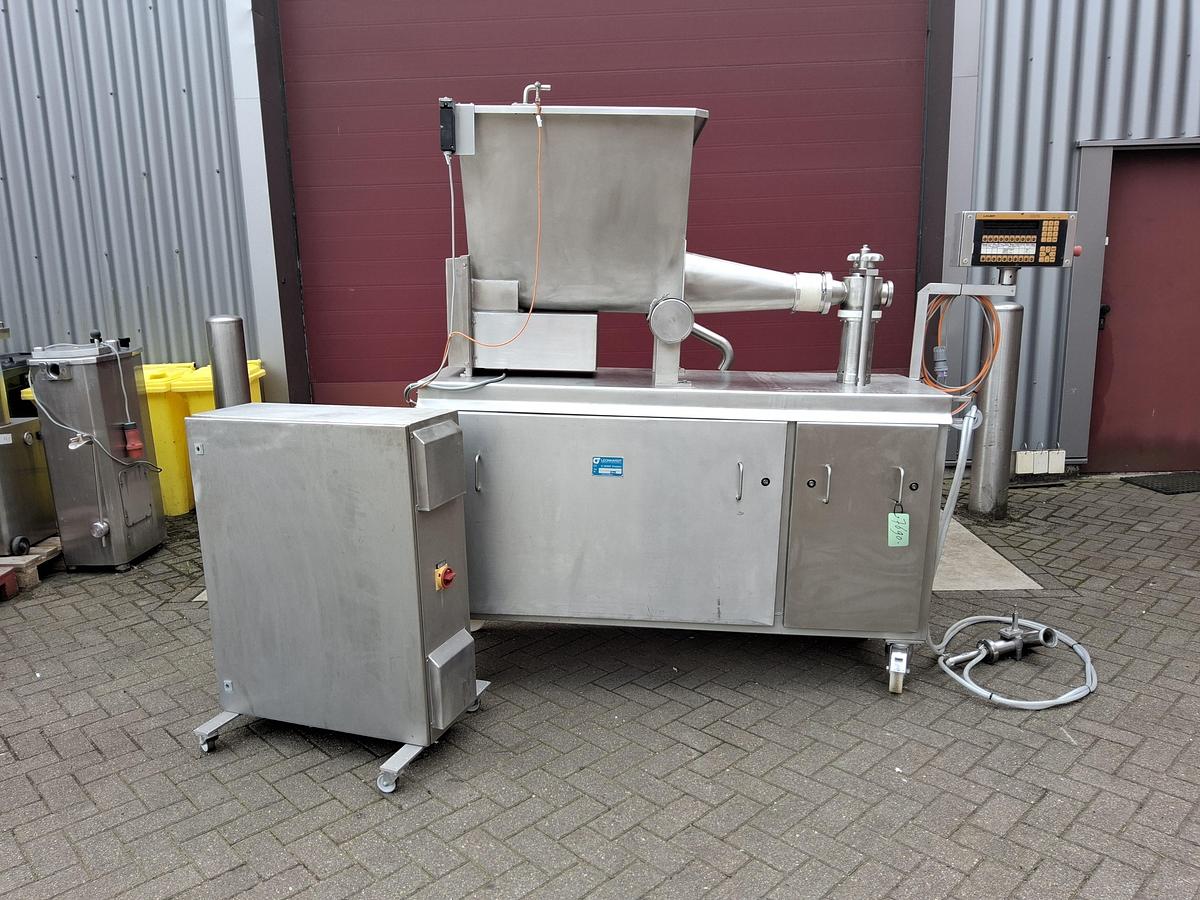 Gebruikt Piston dosing machine with infeed auger leonhardt ag-1 dpe 150 S