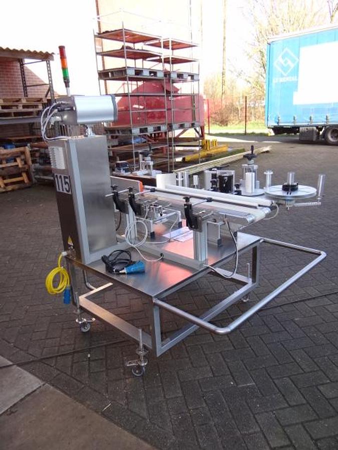 Gebruikt Labeling machine side label Altech
