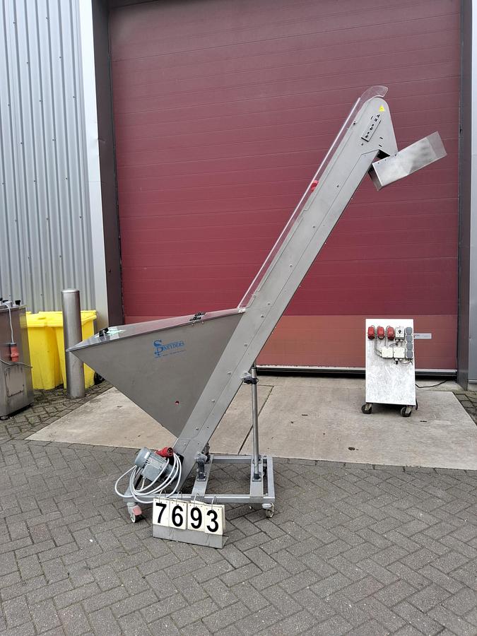 Gebruikt Upfeed cap conveyor Sneyders