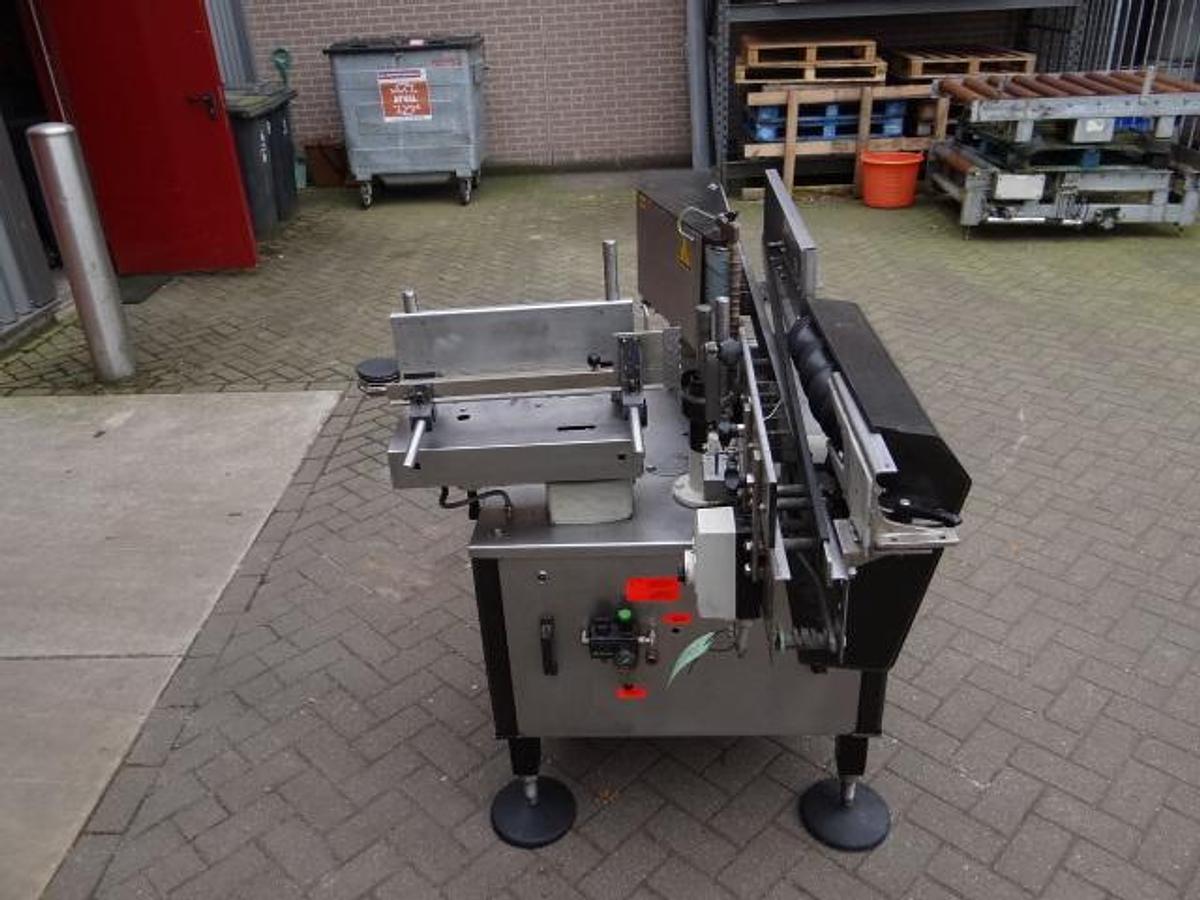 Gebruikt Krones rotina wetglue labeler