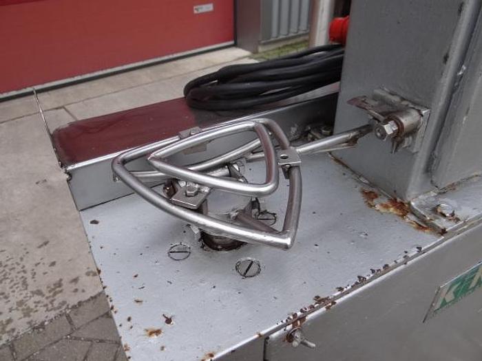 Used cabbage decorer 2 station