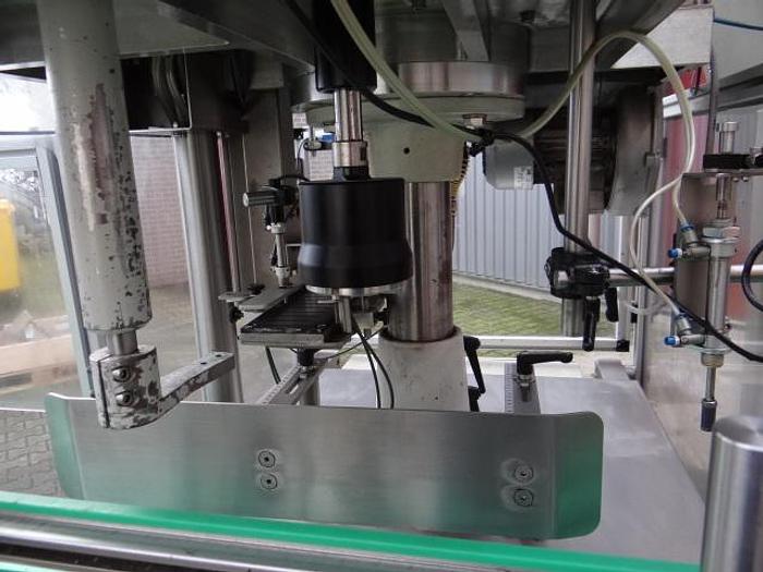 Used automatic Capper used for jerrycans