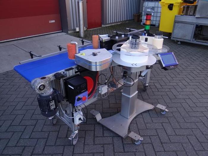 Used Videojet carton labeler with coder