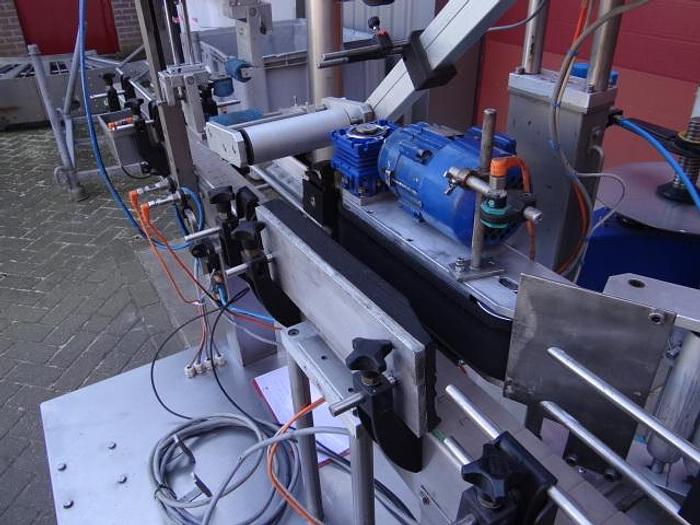 Gebruikt Labeler selfadhesive wraparround or spot and top