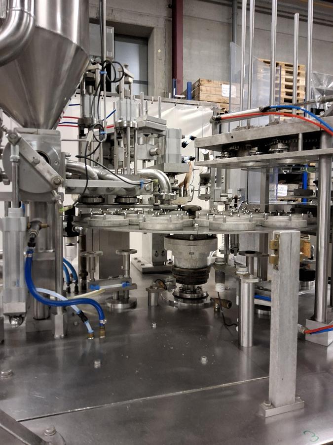 Gebruikt Waldner dosomat 2/2 cup filler/sealer