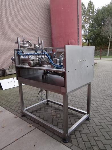 Used 2 station piston filler 5ltr