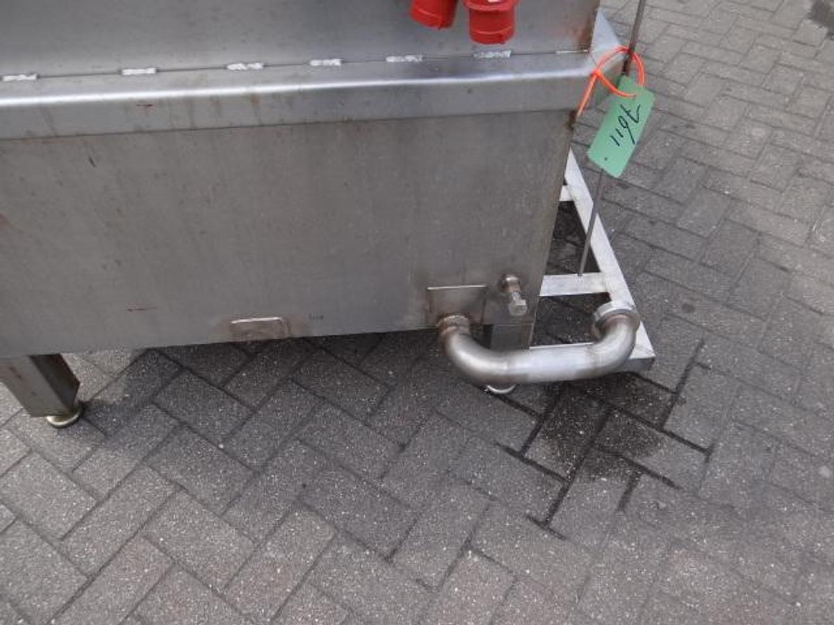 Gebruikt Brine mixing tank with double agitator