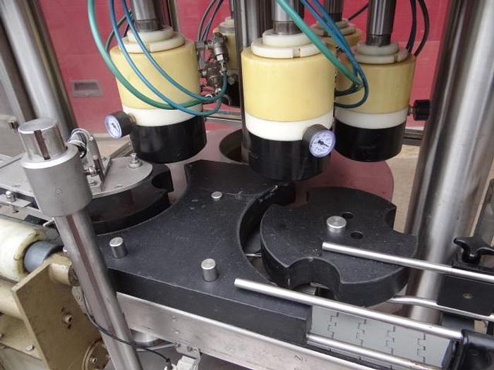 Used Calumatic MTV-6 vacuum capper