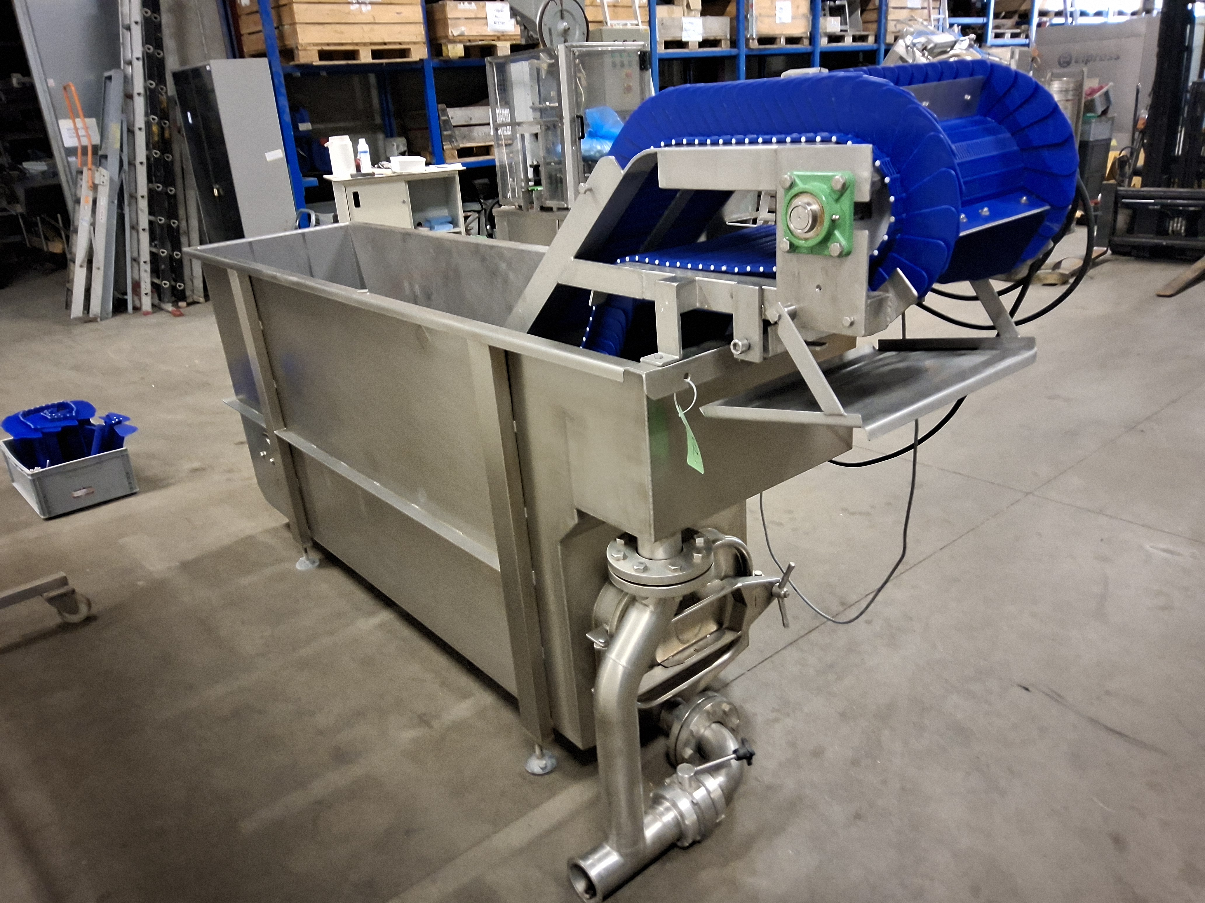 Gebruikt Washer with outfeed conveyor