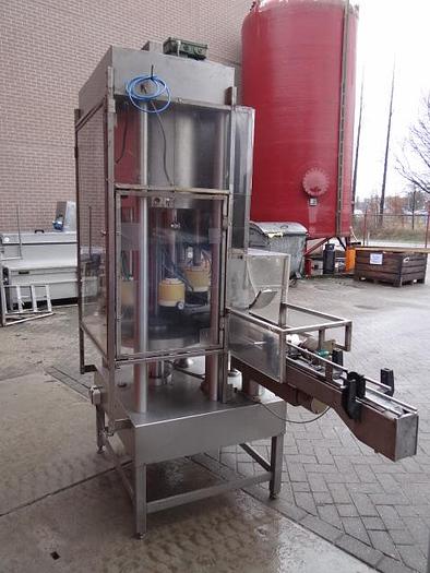 Used Calumatic MTV-6 vacuum capper