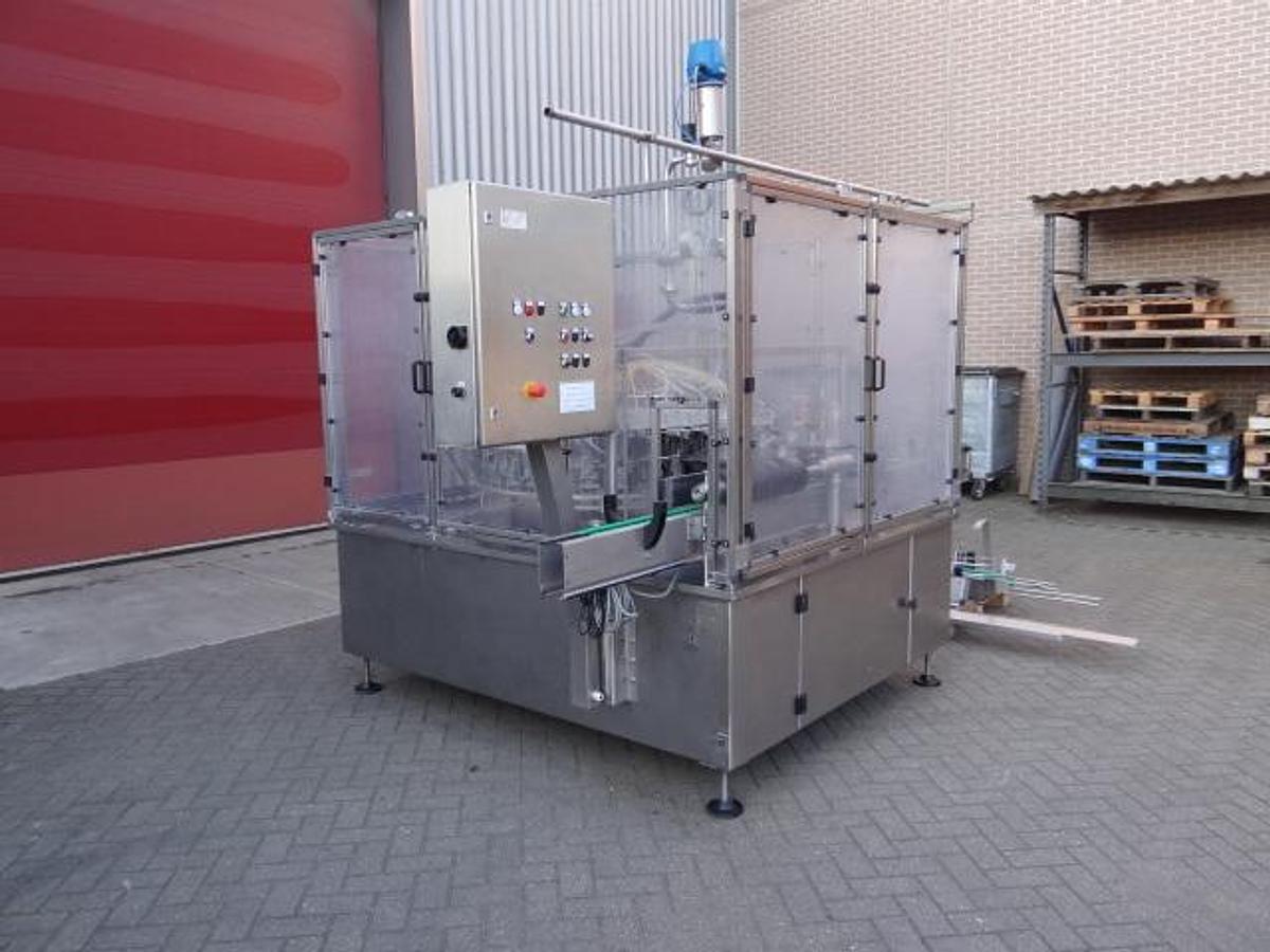 Gebruikt Empty bottle cleaner PET 0,3/0,5ltr