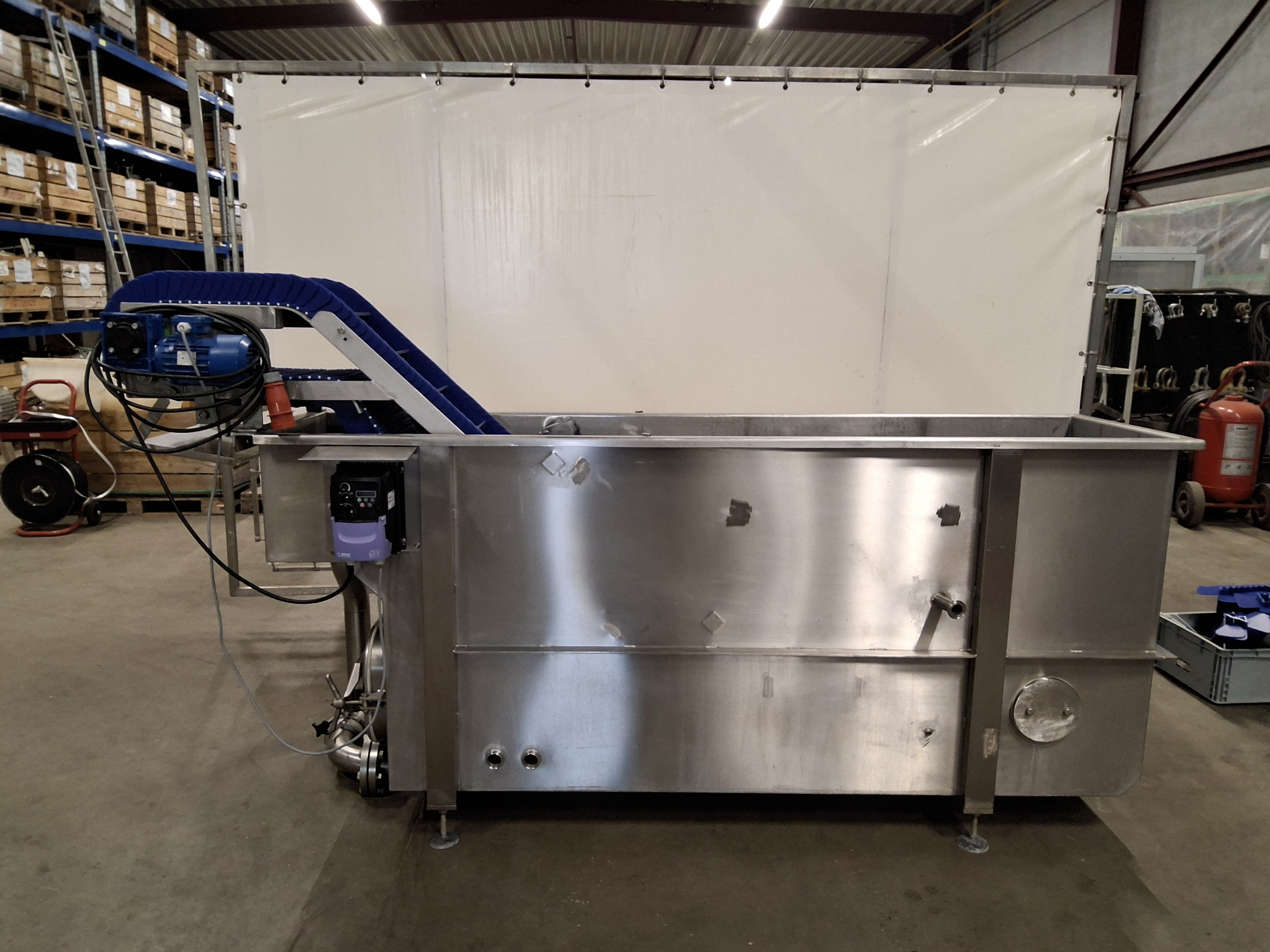 Gebruikt Washer with outfeed conveyor