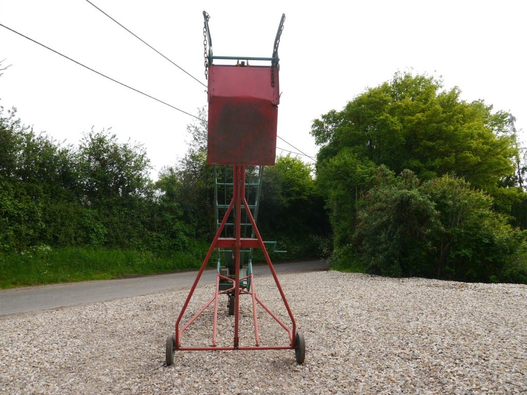 Used Gryphon Bale Elevator