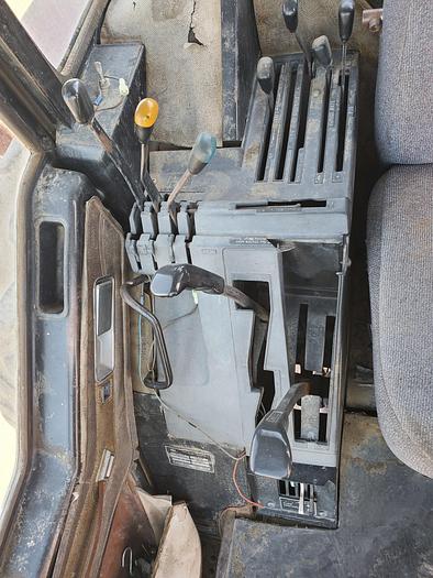 Used 1982 International 5488 Tractor