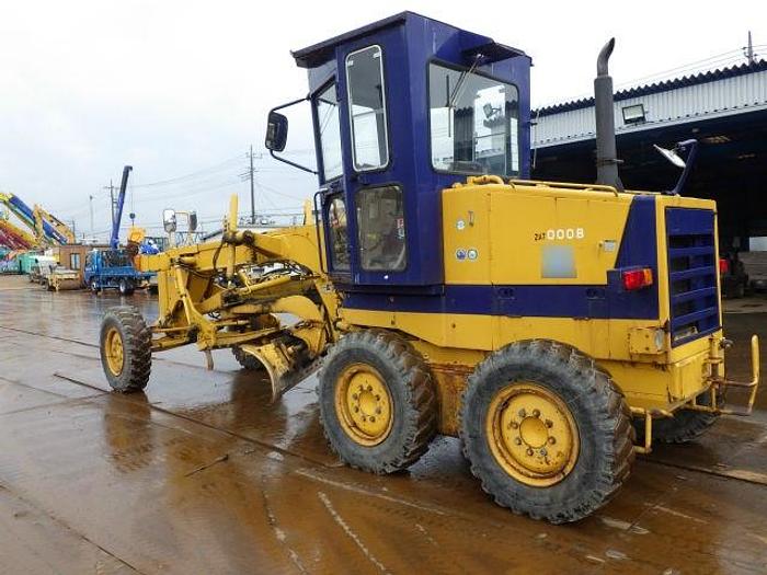Used 1993 KOMATSU GD405A-2