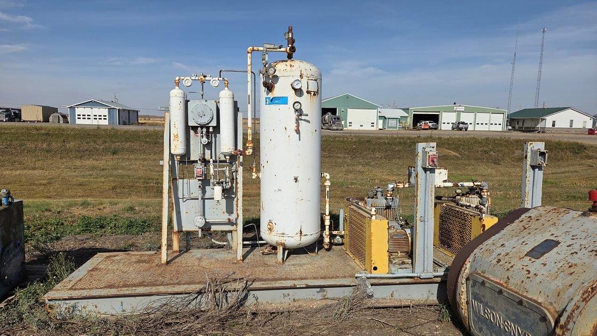 Used Quincy 325-18 Air Compressor Package