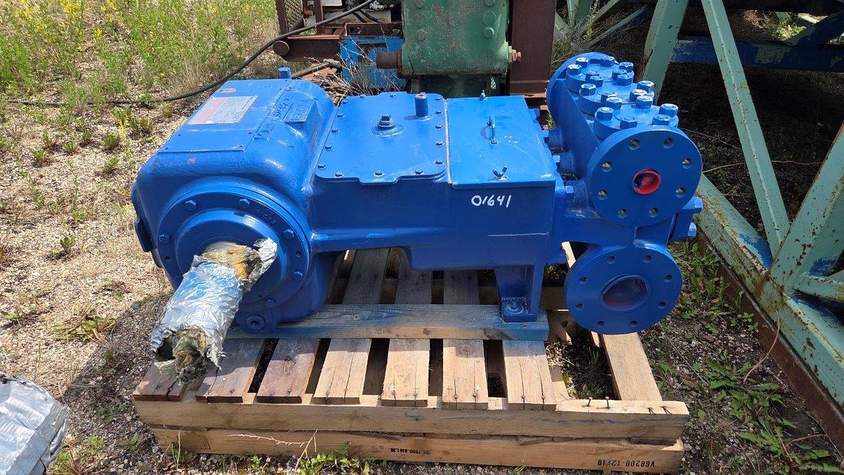 National Oilwell Varco "NOV" 133T-4M Triplex Pump