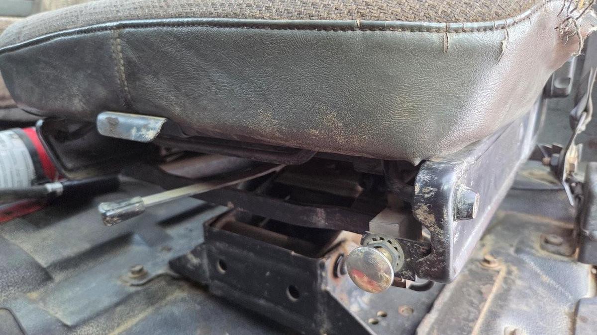 Used 2000 GMC C8500 Tandem Axle Bed Truck