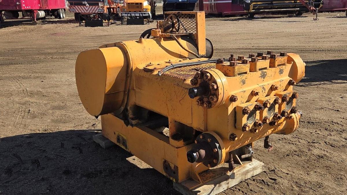 Used Oilwell 336P Triplex Mud Pump