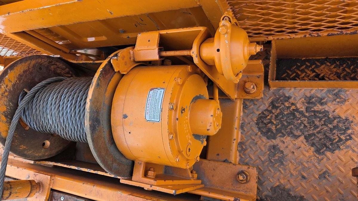 Used 2000 GMC C8500 Tandem Axle Bed Truck