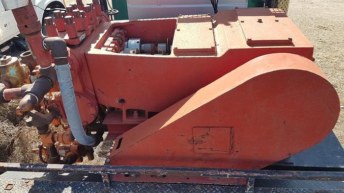 Used 1982 MACK RS686L ST Tandem Axle Oilfield Pump / Kill Truck