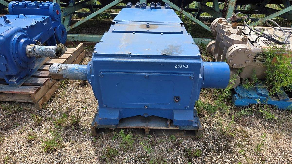 National Oilwell Varco "NOV" 250T-5M Triplex Pump