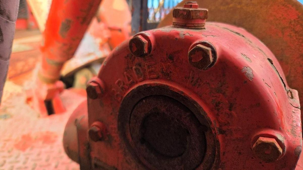 Used MOUNTAIN RIG MR 350 Oilfield Workover Rig / Service Rig / Pulling Unit