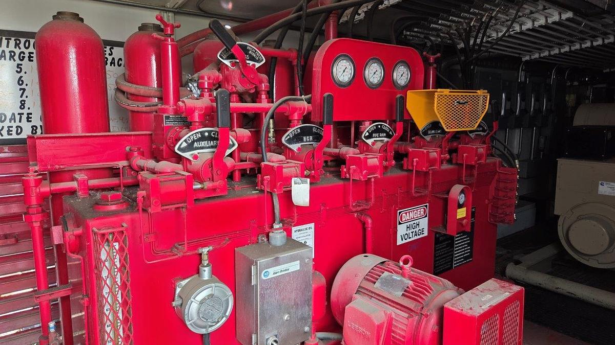 Used Control Technology Inc 5 Station Hydraulic Accumulator