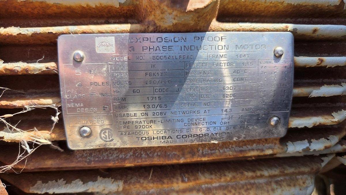 Used Quincy 325-18 Air Compressor Package