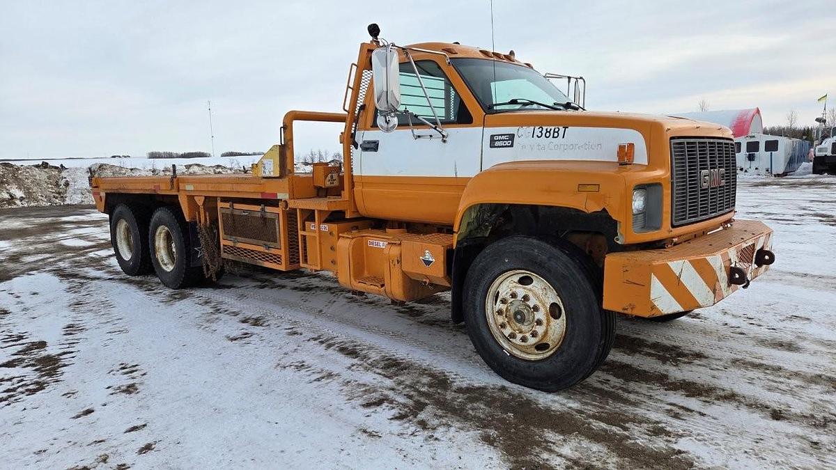 Used 2000 GMC C8500 Tandem Axle Bed Truck