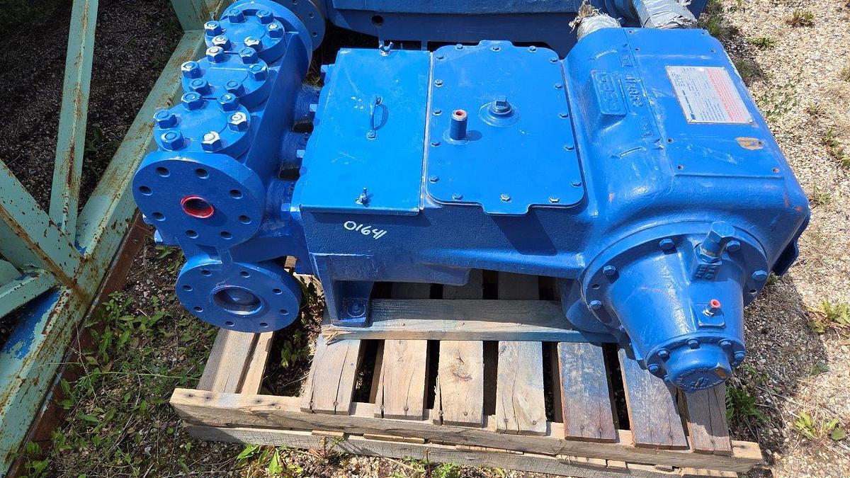 National Oilwell Varco "NOV" 133T-4M Triplex Pump