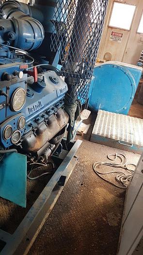 Used National JWS-300L Triplex Well Servicing Reversing Mud Pump Package