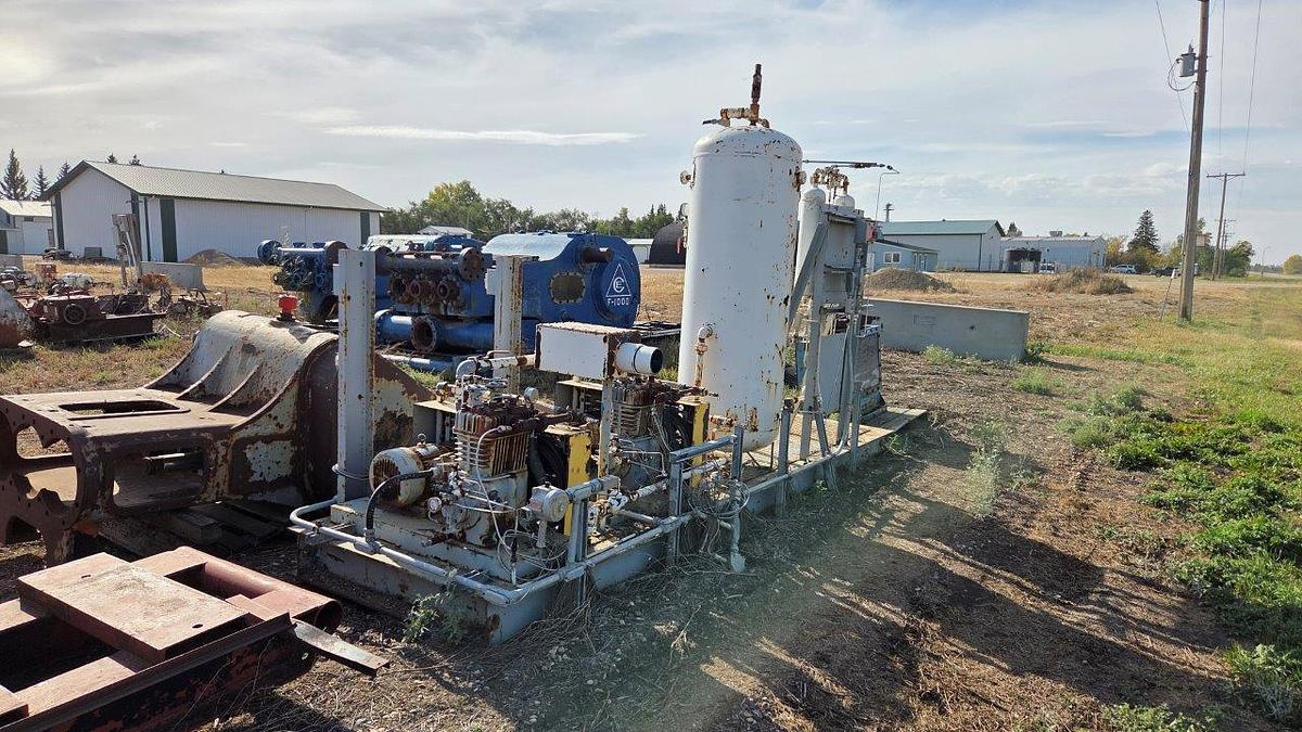 Used Quincy 325-18 Air Compressor Package