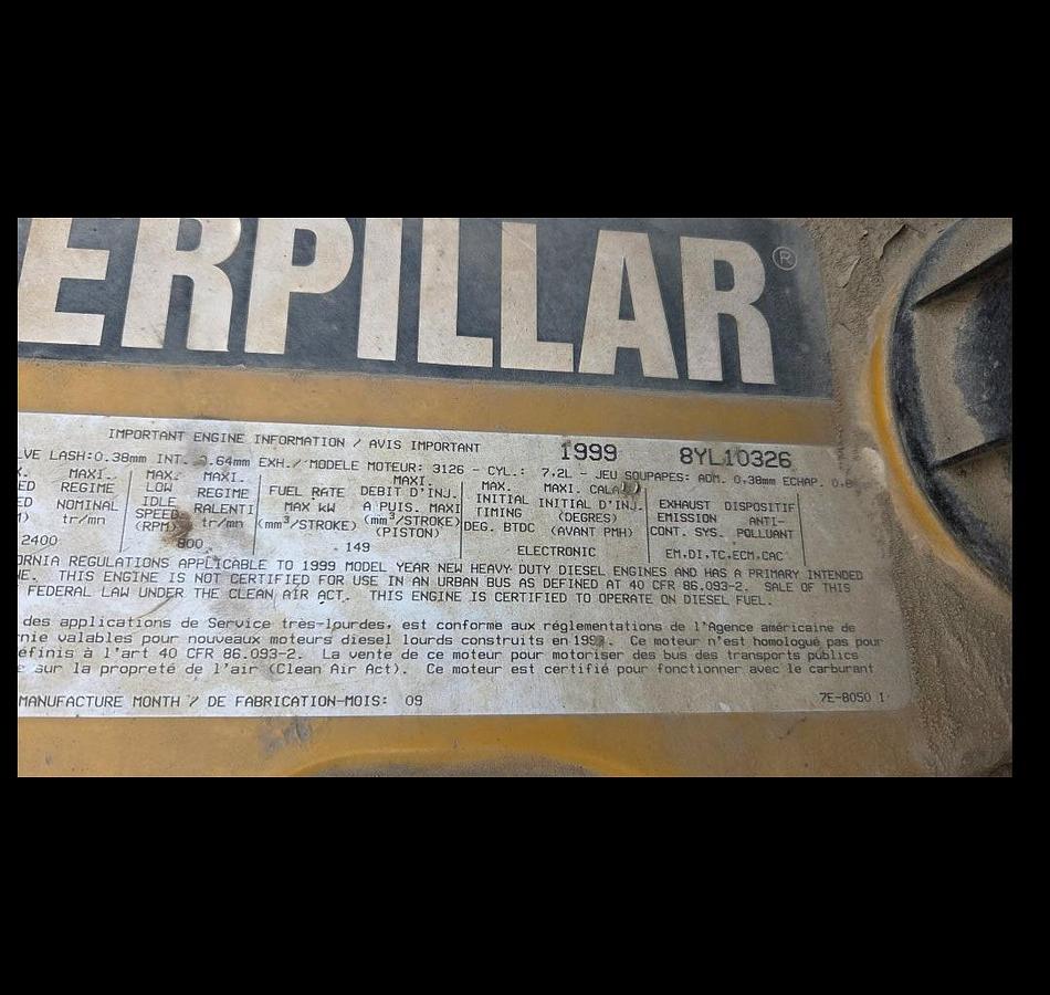 Used 2000 GMC C8500 Tandem Axle Bed Truck