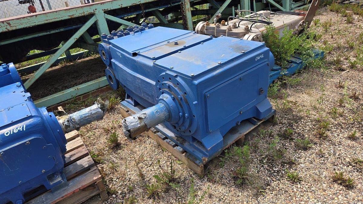 National Oilwell Varco "NOV" 250T-5M Triplex Pump