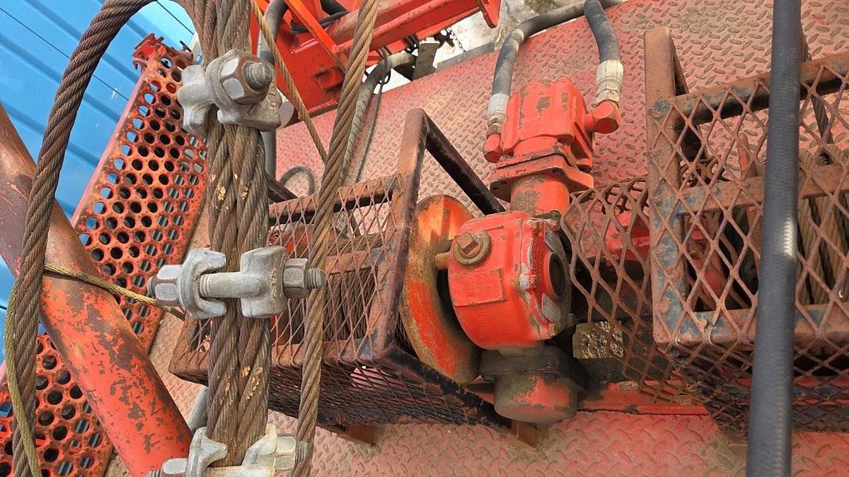 Used MOUNTAIN RIG MR 350 Oilfield Workover Rig / Service Rig / Pulling Unit