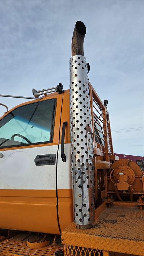 Used 2000 GMC C8500 Tandem Axle Bed Truck