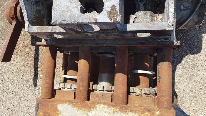 Used DOWELL PG03 3.25x5 Triplex Cementing Pump