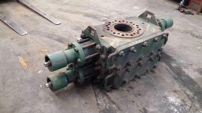 Used SHAFFER Sentinal 7 1/16" 3M Double Ram BOP