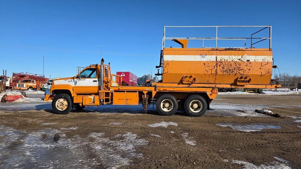 Used 2000 GMC C8500 Tandem Axle Bed Truck