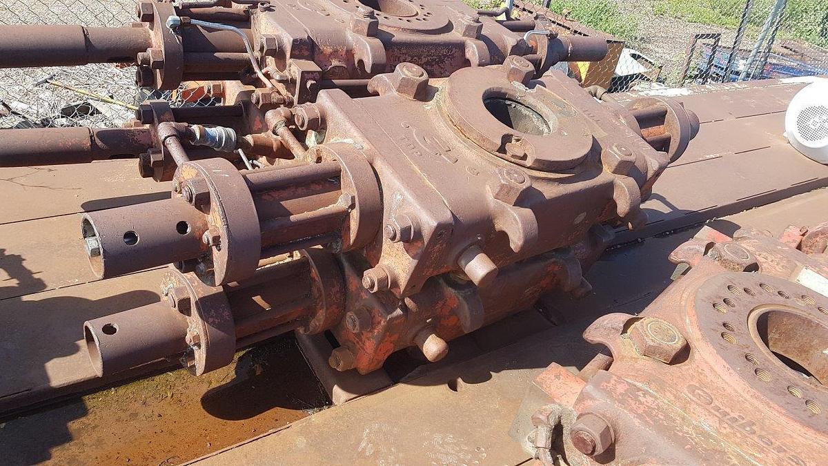Used GUIBERSON 7 1/16" 3M Double Ram BOP
