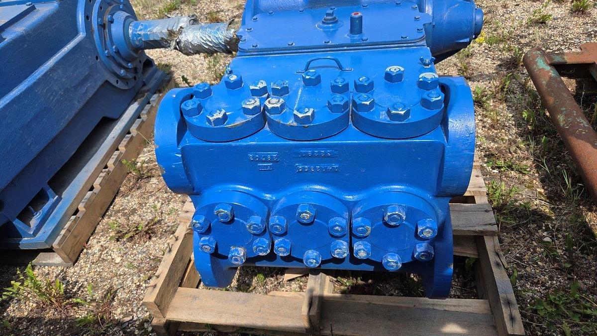 National Oilwell Varco "NOV" 133T-4M Triplex Pump
