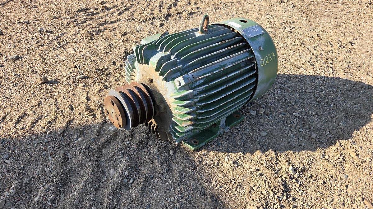 Used Toshiba 15/10/7.5 HP Triple Rate Electric Motor