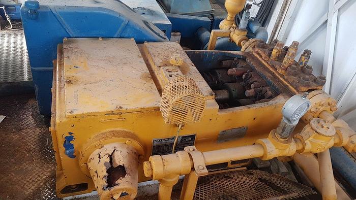 Used National JWS-300L Triplex Well Servicing Reversing Mud Pump Package