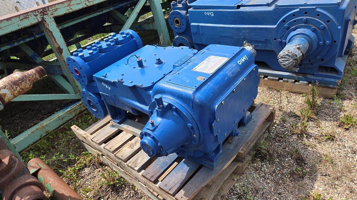 National Oilwell Varco "NOV" 133T-4M Triplex Pump