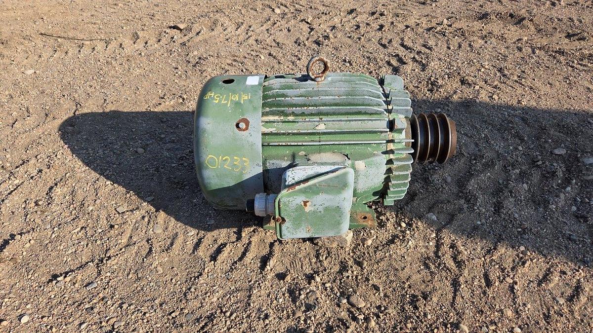 Used Toshiba 15/10/7.5 HP Triple Rate Electric Motor