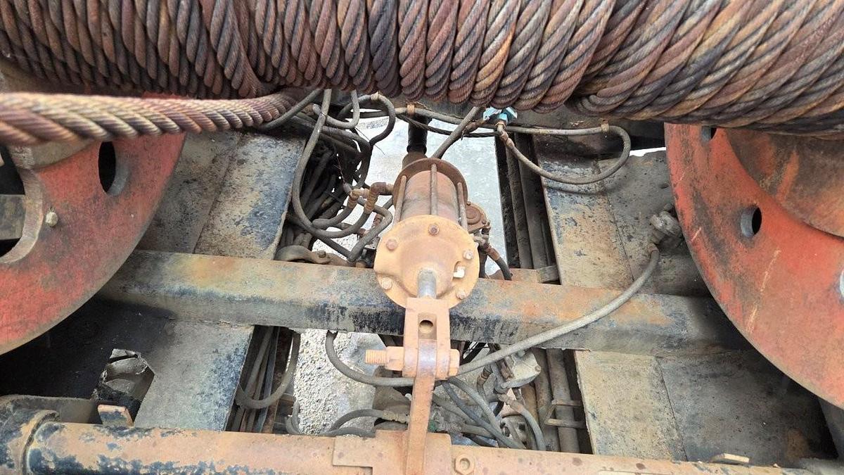 Used MOUNTAIN RIG MR 350 Oilfield Workover Rig / Service Rig / Pulling Unit