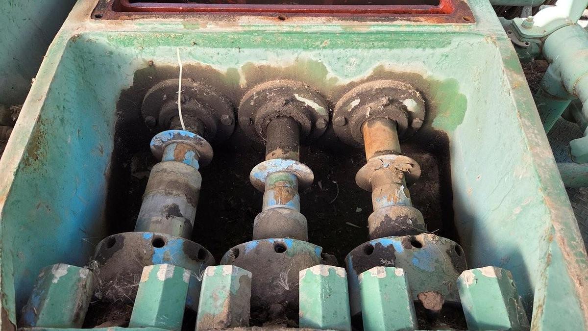 Used National JWS-125, 3.5x5 Triplex Mud Pump Package
