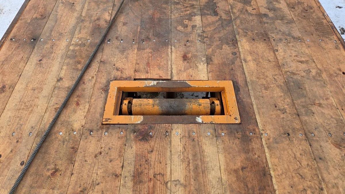 Used 2000 GMC C8500 Tandem Axle Bed Truck